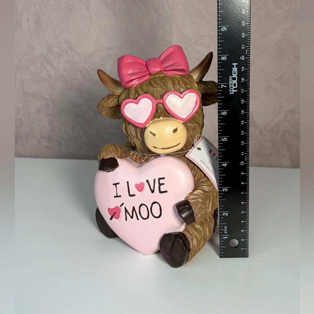 Bella Luxx Cow with Pink Heart Glasses “I Love Moo”